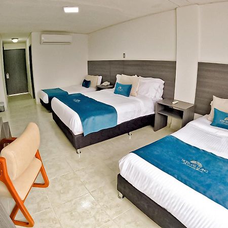 ויז'אוויסנסיו Hotel Del Llano מראה חיצוני תמונה