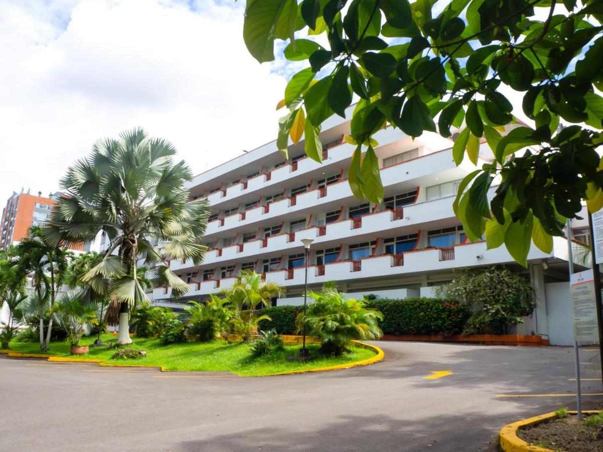 ויז'אוויסנסיו Hotel Del Llano מראה חיצוני תמונה