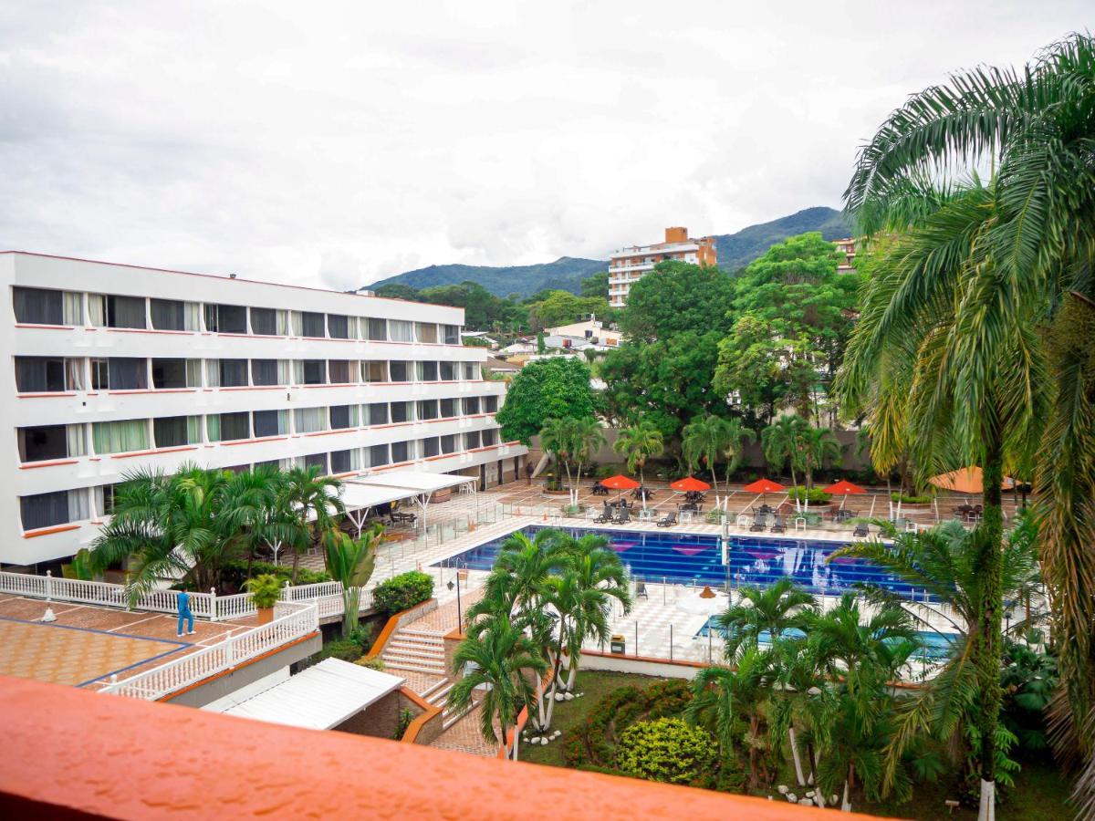 ויז'אוויסנסיו Hotel Del Llano מראה חיצוני תמונה
