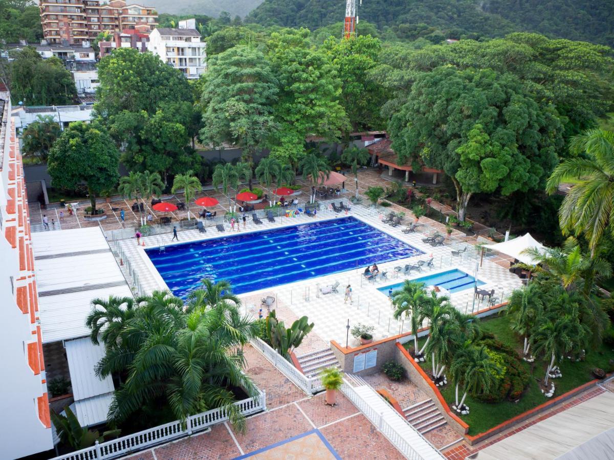 ויז'אוויסנסיו Hotel Del Llano מראה חיצוני תמונה