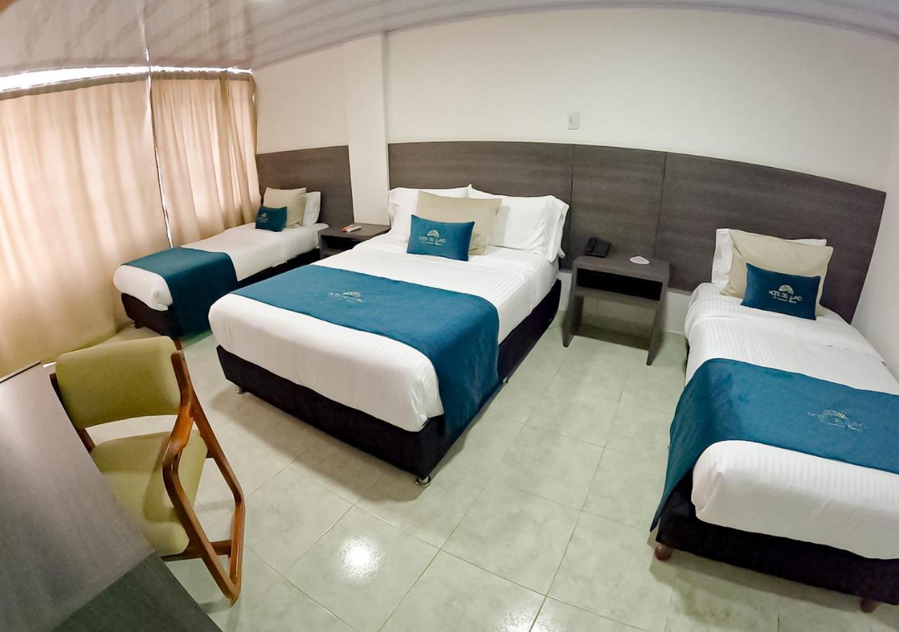 ויז'אוויסנסיו Hotel Del Llano מראה חיצוני תמונה