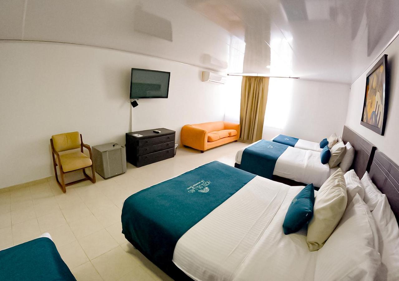 ויז'אוויסנסיו Hotel Del Llano מראה חיצוני תמונה