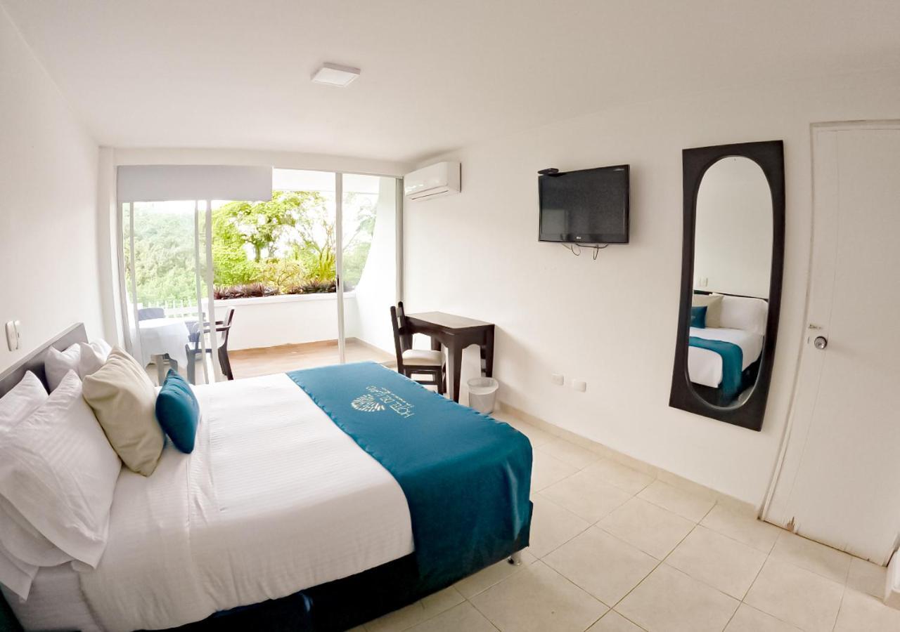 ויז'אוויסנסיו Hotel Del Llano מראה חיצוני תמונה